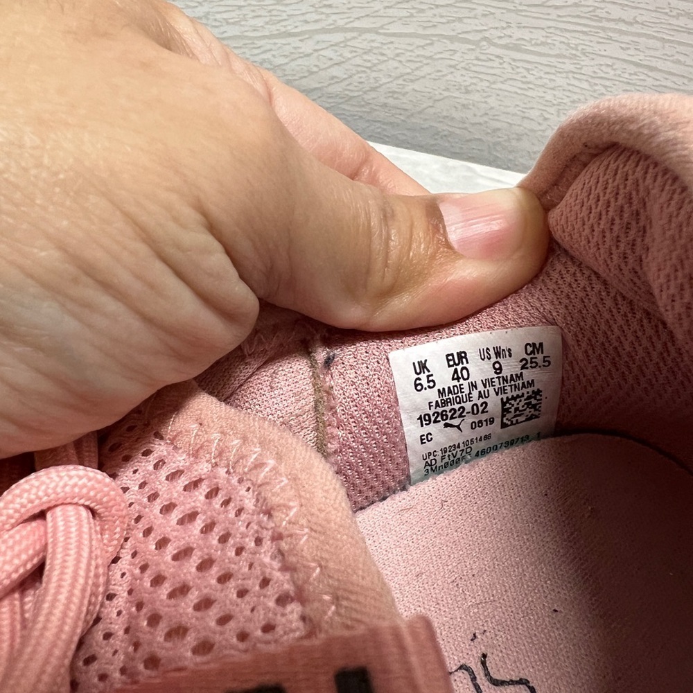 Puma NRGY W/ Soft Foam Pink shoes size 9 - Picture 4 of 9